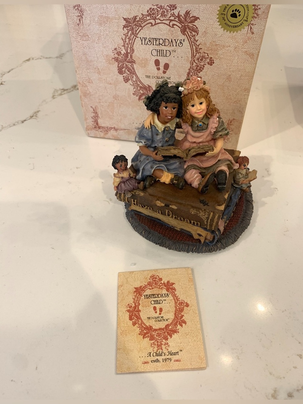 Boyds Music Box  “You've Got A Friend” I Have A Dream Girls Atop Books NEW